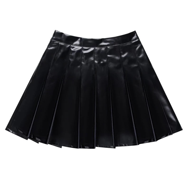 Short Callan skirt in faux leather