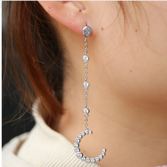 Long earrings with pendants
