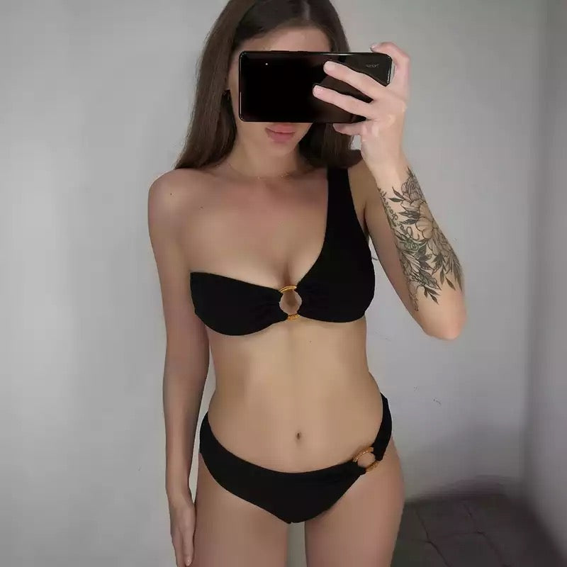Tanya one-shoulder bikini and low-waisted briefs