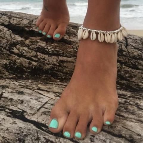White shells anklet