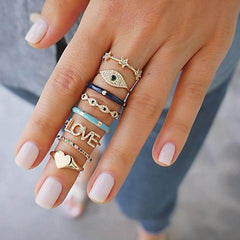 Set of eight rings