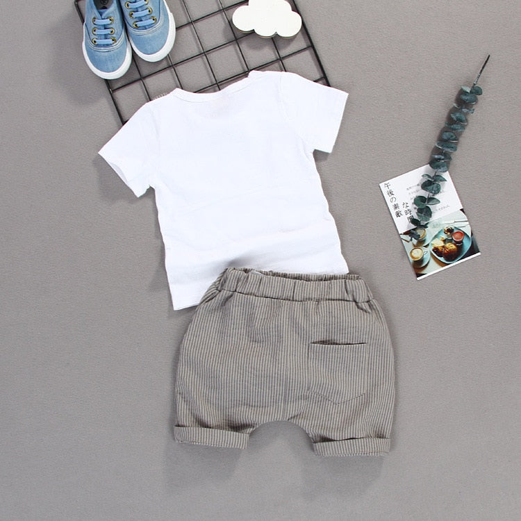 Smart boy's shirt and shorts set