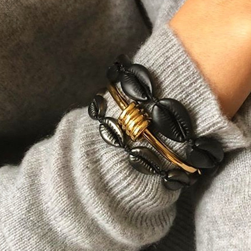Metallic bracelet for men &amp; women
