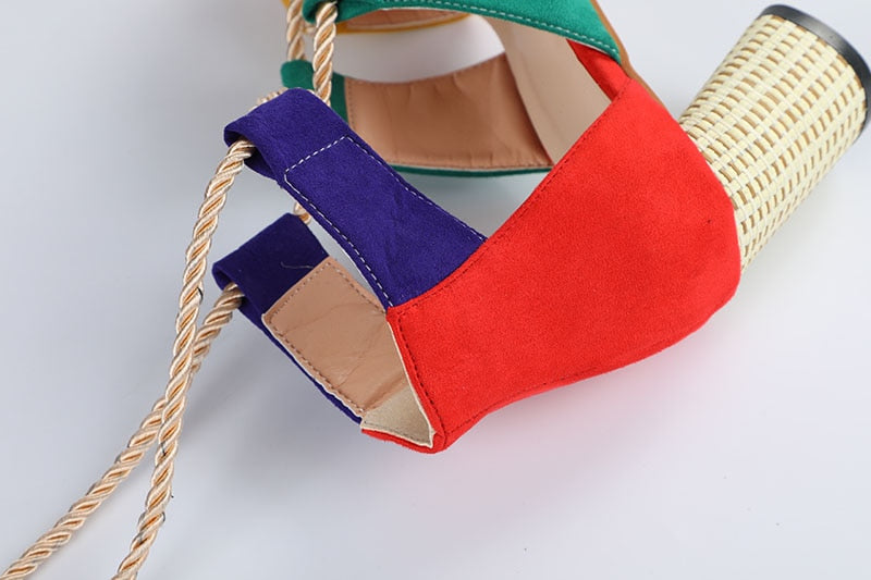 Colored Monya sandal with heel