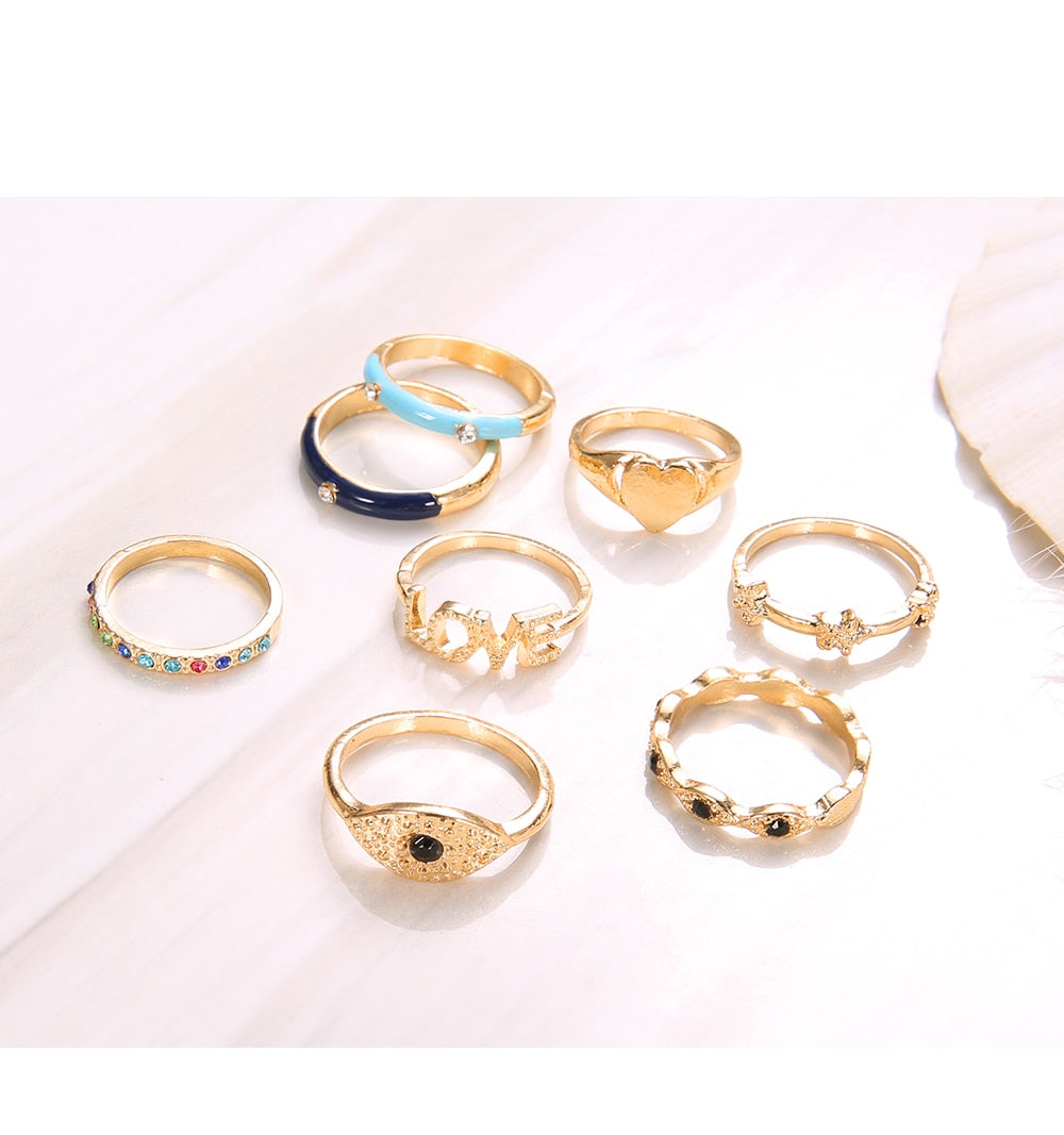 Set of eight rings