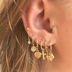 Small earrings with different shapes