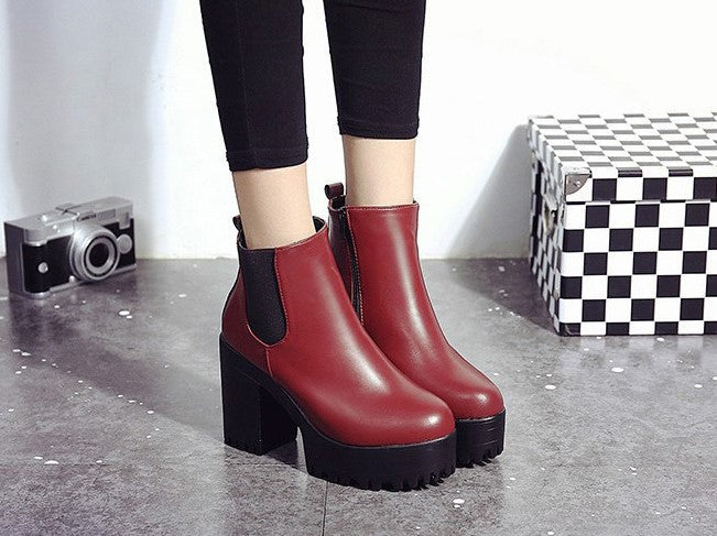Square Heel boot with wedge