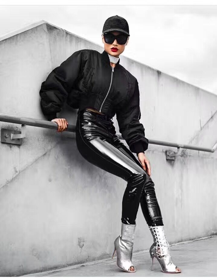 Shiny Black Cat leggings with skinny leather effect – Shop Low Cost -  IG@shoplowcost Sito Ufficiale