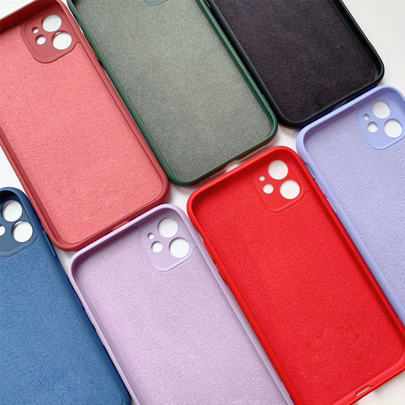 Customizable case for iPhone Strily