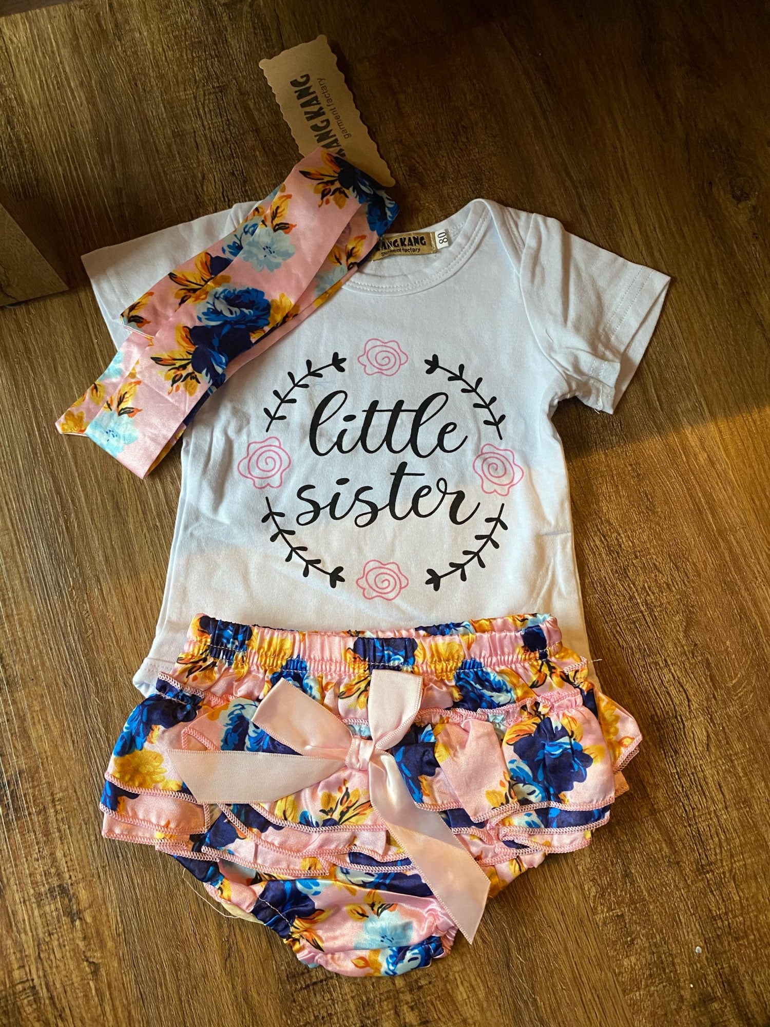 Baby Girl Flippy outfit