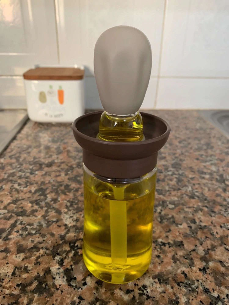 Bottle for cooking oil