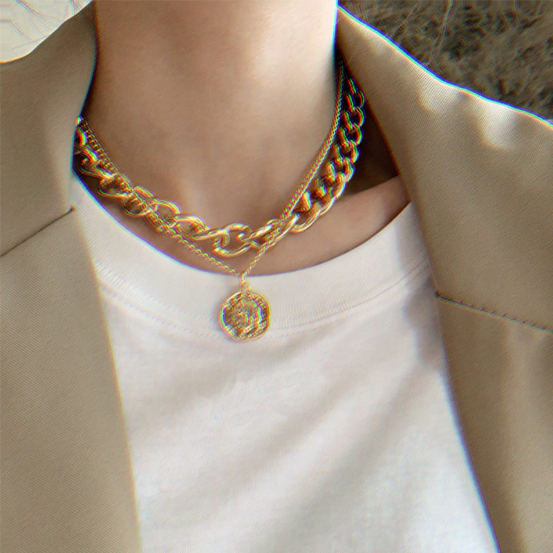 Avo necklace