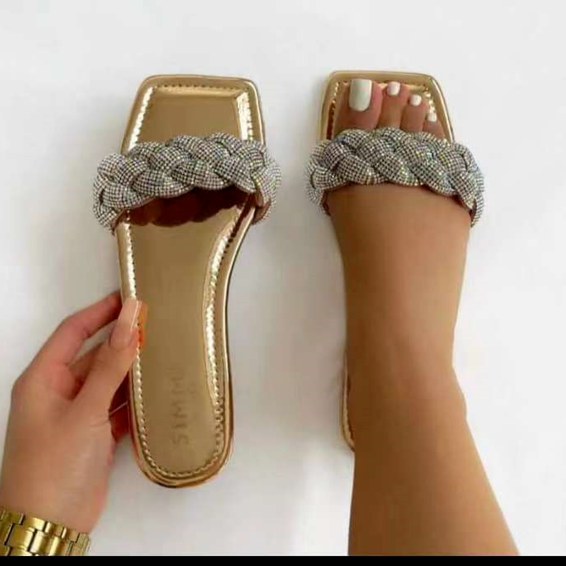 Tuttoy slippers